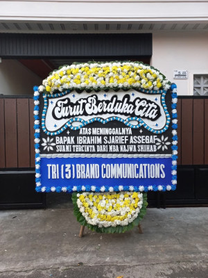 Papan Bunga Duka di Pager